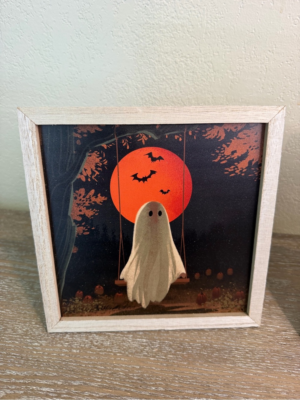 Target Bullseye Halloween Ghost Pictures,8 x 8, Tabletop or Wall, New
